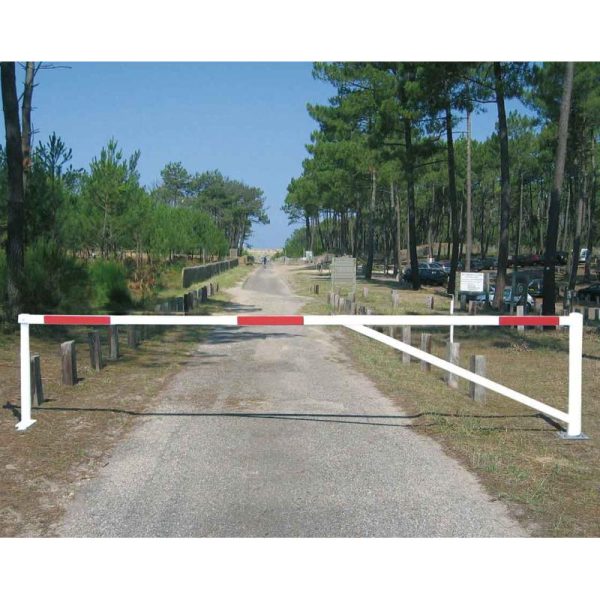 Barrière pivotante télescopique