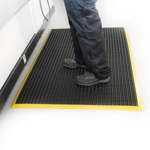 Caillebotis PVC antidérapant poste de travail