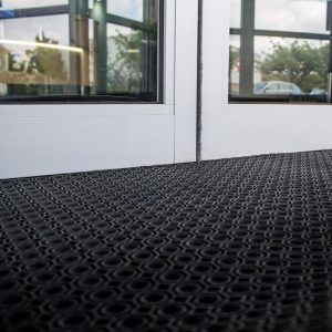 Caillebotis caoutchouc en rouleau